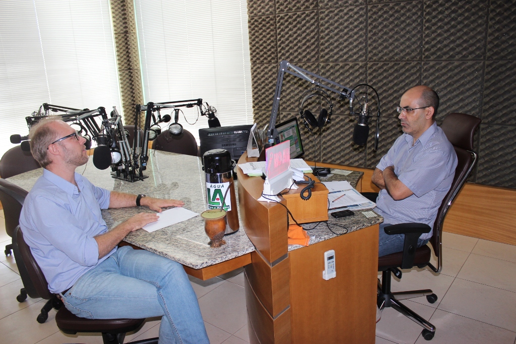 Presidente da Expofred em entrevista na Rádio Luz e Alegria